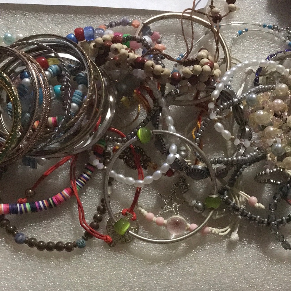 Assorted Women's Beaded and Bangle Bracelet Set - Multicolor